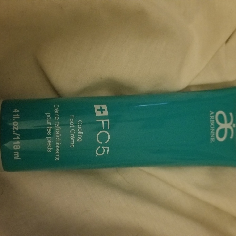 Arbonne cooling foot creme
